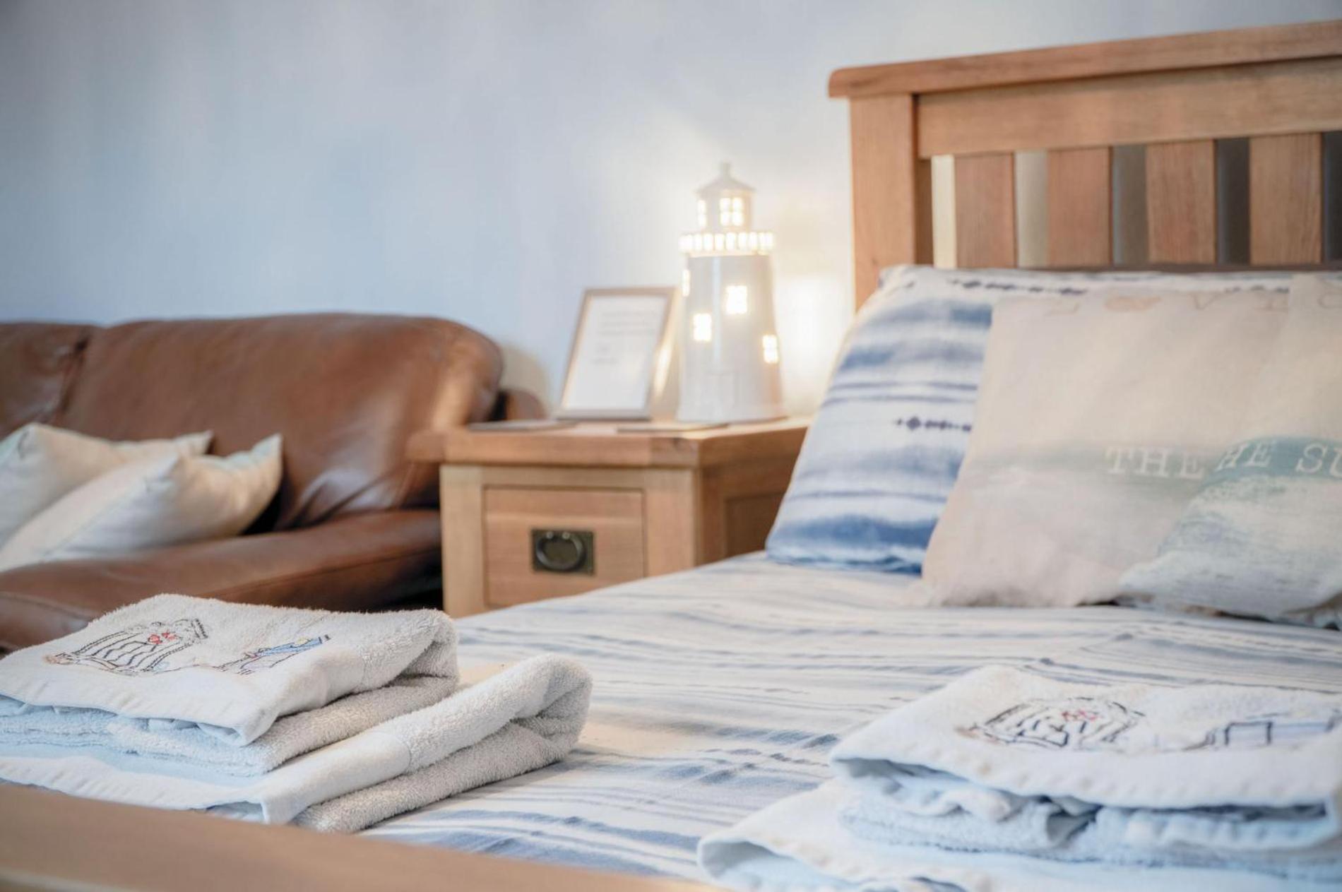 Primrose - 1 Bedroom Cottage - Llanteg Crunwear Εξωτερικό φωτογραφία